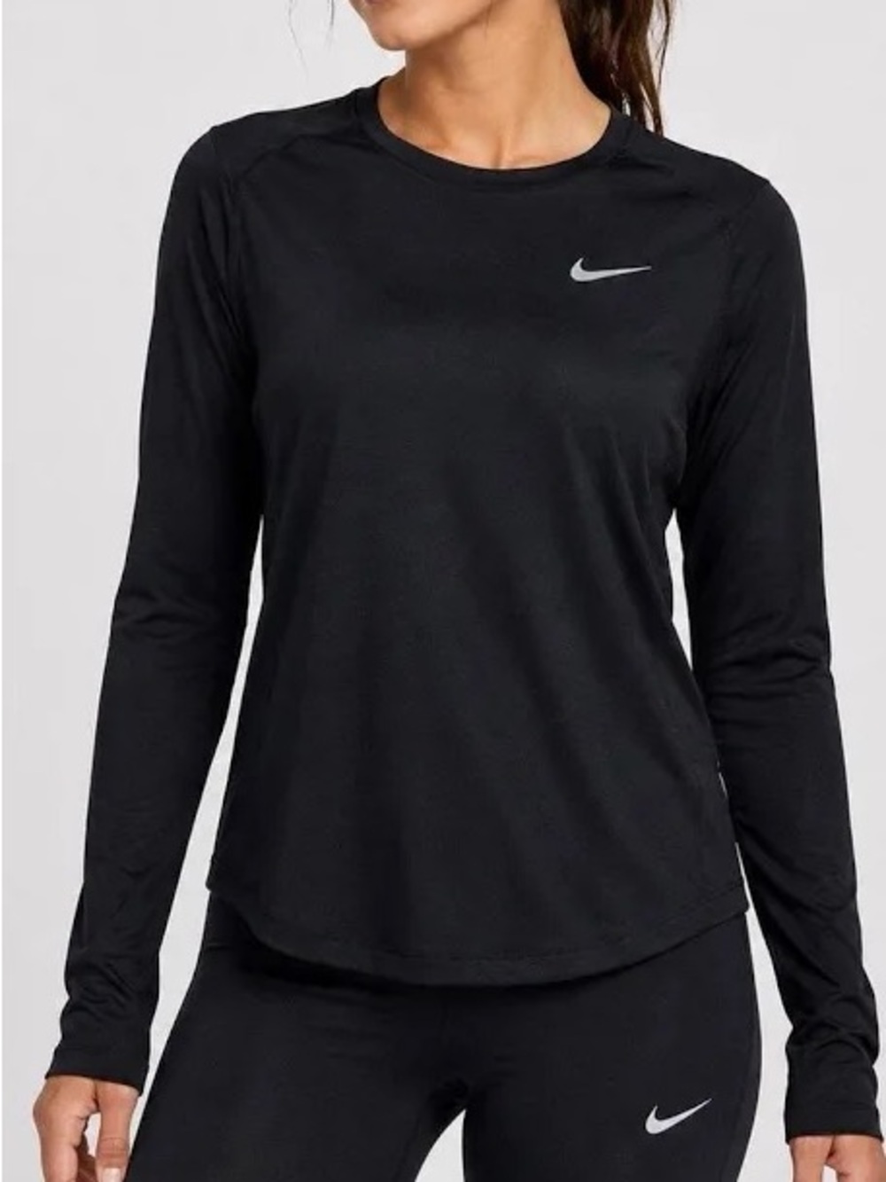 Nike Women's Black Long-Sleeve Crew Training Tee